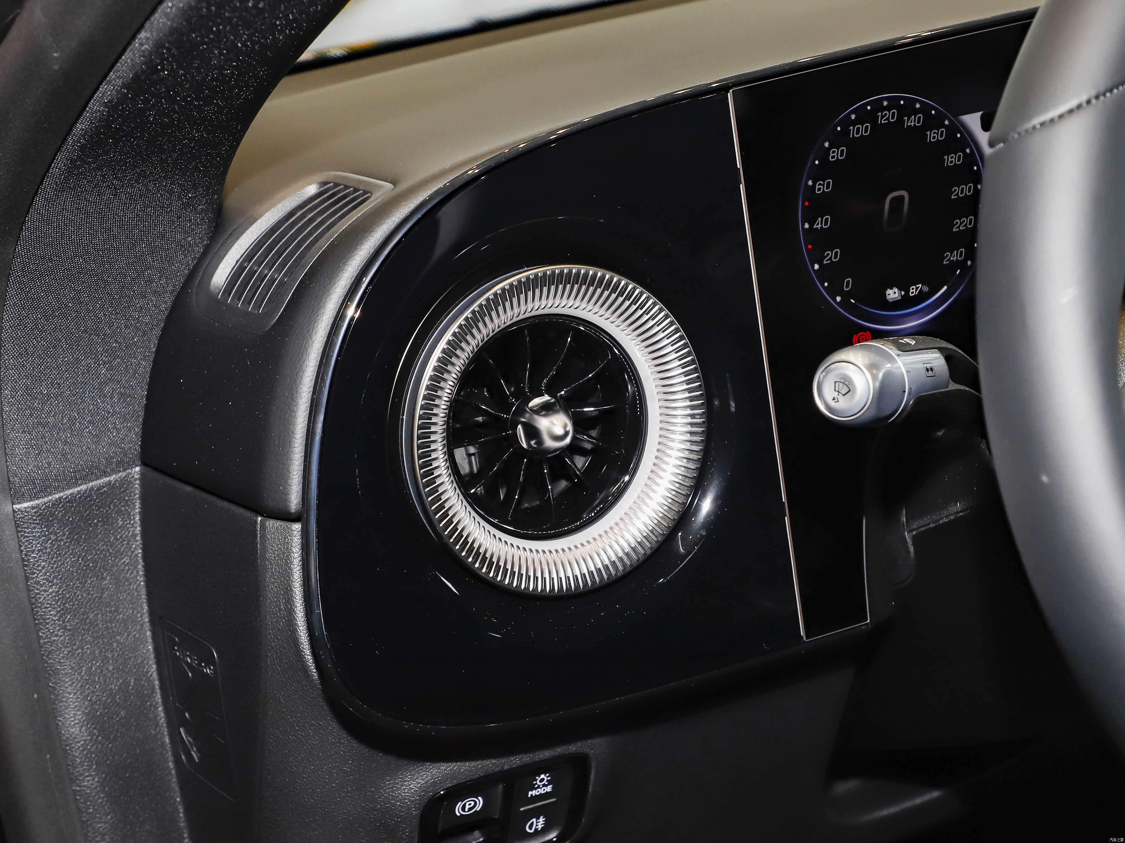 Mercedes-Benz CLA, миниатюра 15