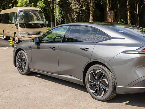 2026�� 550Ultra��ΪǬ��ADS SE��