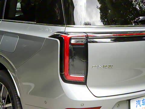 2025�� Ǭ�� UItra 6��