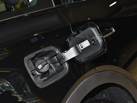 2025�� �Ŀ�  2.0T PHEV ����200��������� 6��