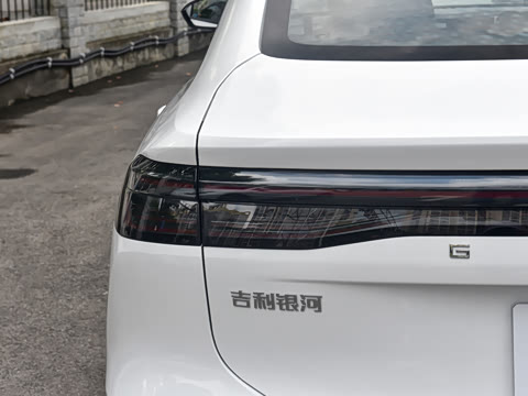 2026�� EV 550km ר�����а�