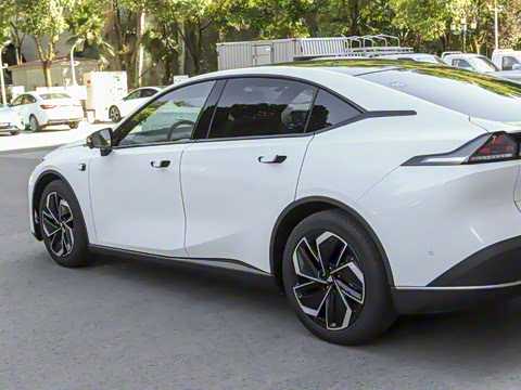 2026�� 550Ultra��ΪǬ��ADS SE��