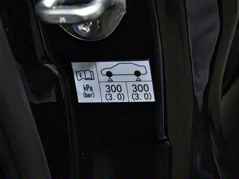 2025�� M5 1.6L ��׼��7��CNG