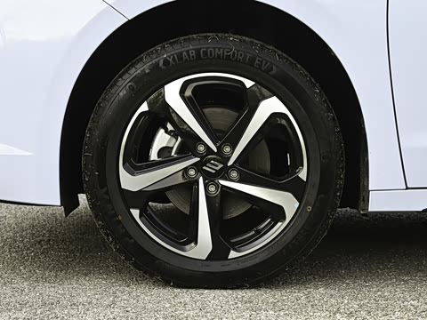 2026�� 705km MAX����������