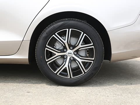 2027�� B4 ���ݺ�����