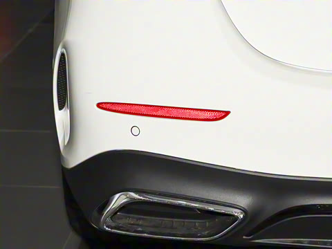 2025�� �Ŀ� E 260 �˶���