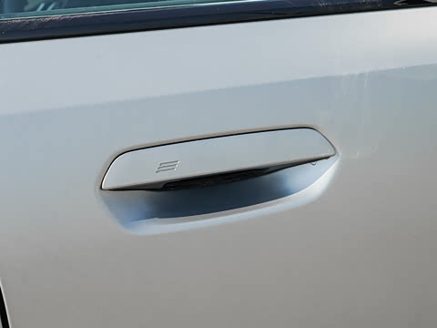 2026�� �Ŀ� 530Li ������ M�˶���װ