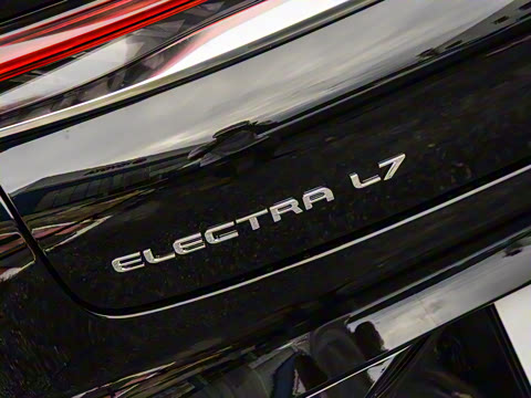 2025�� ������