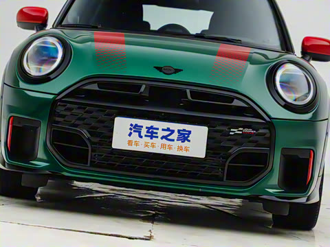 2025�� JOHN COOPER WORKS