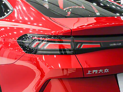 2026�� ���L 300TSI ����