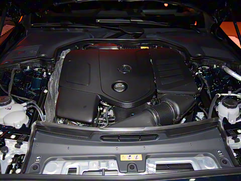 2026�� C 260 L �ҹ�˶���