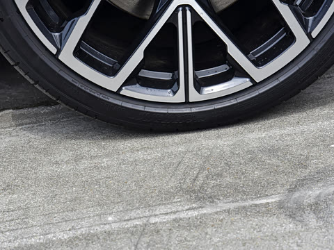 2026�� TFSI quattro 200kW �콢��