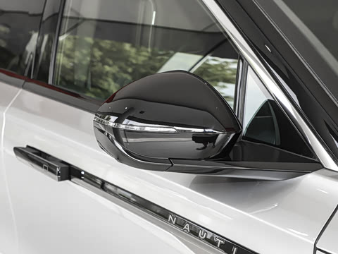 2025�� 2.0T ������ͳ�춯��