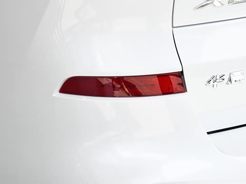 2026�� �Ŀ� xDrive 30Li ������M�˶���ҹ��װ