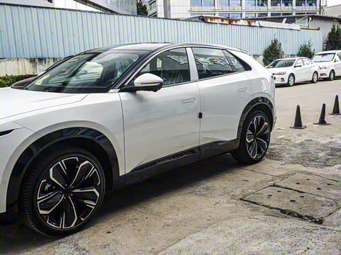 2025�� ����200 Max