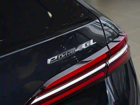 2026�� eDrive 40L M�˶���װ