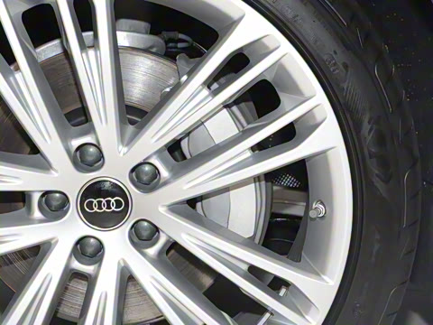 2025�� 45 TFSI quattro ������