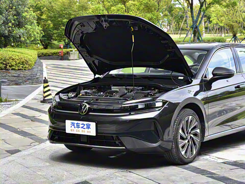 2026�� L 300TSI DSG ������