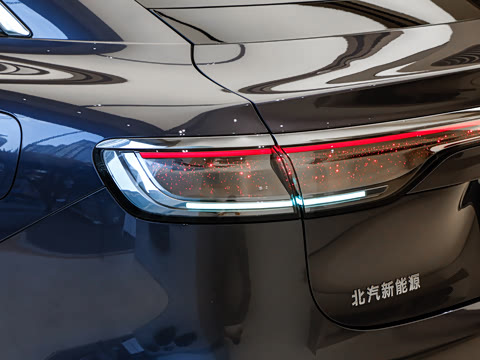 2026�� ���� Ultra ���� 53kWh (896�߼����״