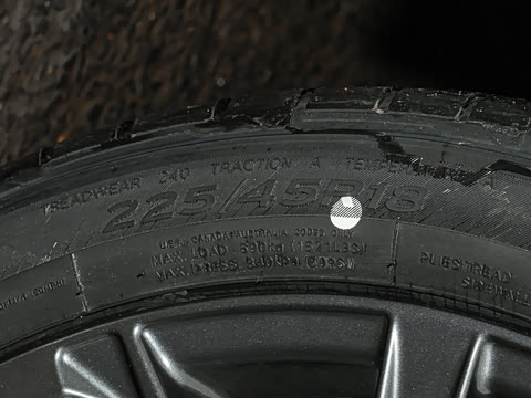 2026�� 330Li M�˶���ҹ��װ