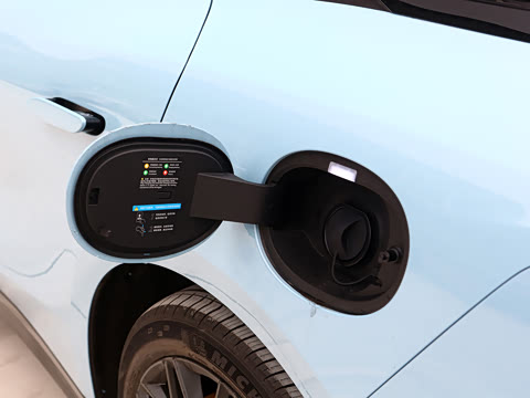 2025�� EV 701KM�����״��콢��