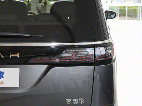 2025�� EV �������������