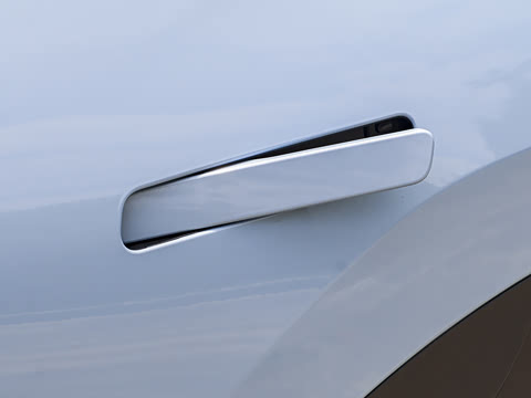 2027�� 1.5L ������