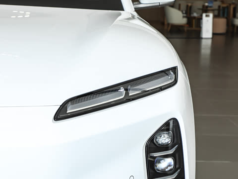 2025�� 100kWh Touring