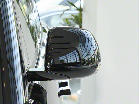 2025�� 3.0 L6 400PS ʢ���ӳ���