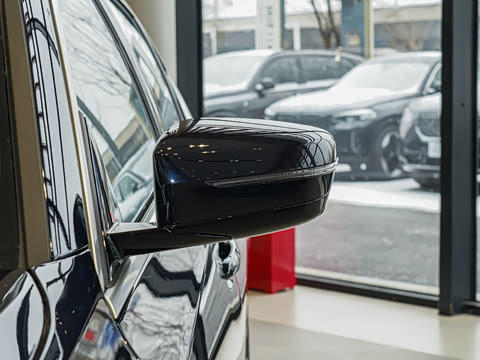 2026�� 325Li M�˶���װ