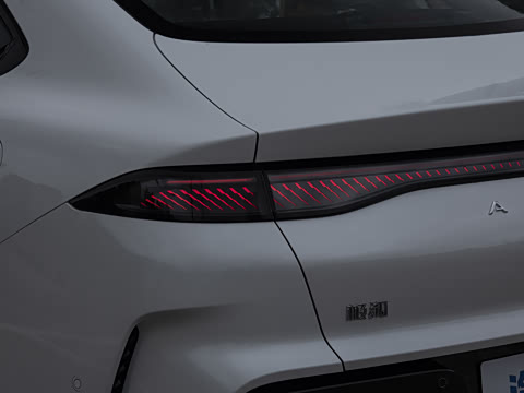2026�� 535 MAX+�����