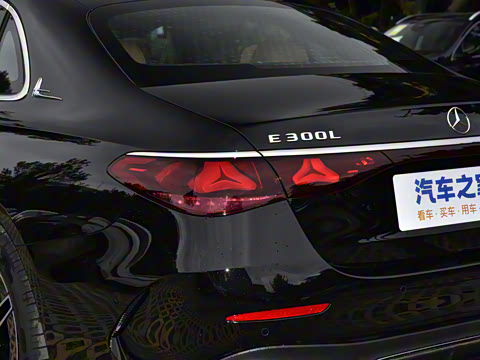 2026�� E 300 L �����˶���