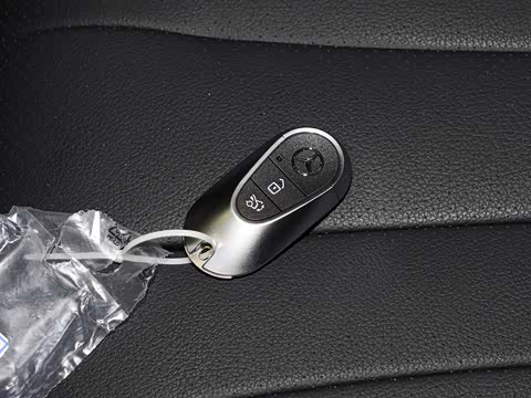 2026�� E 300 �������˶���