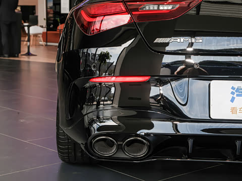 2025�� AMG CLA 45 S 4MATIC+