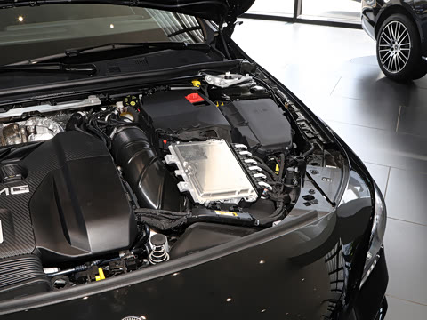 2025�� AMG CLA 45 S 4MATIC+