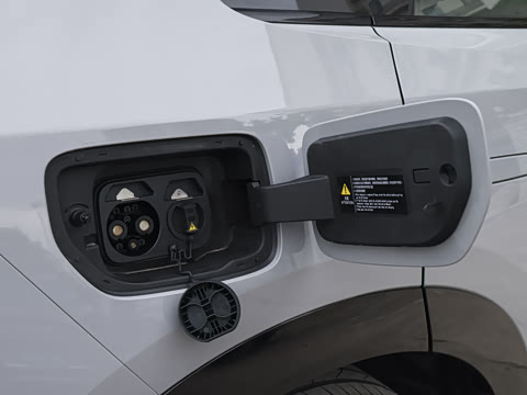 2025�� ����200 Air