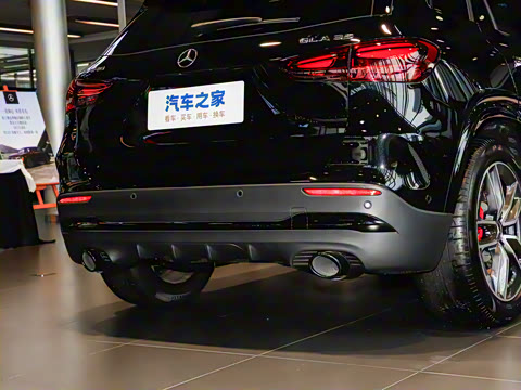 2025�� AMG GLA 35 4MATIC