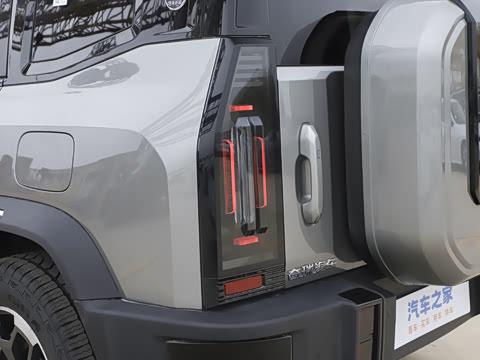 2026�� 211km XWD ����