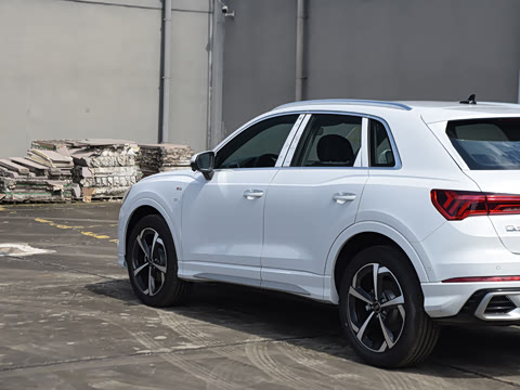 2026�� quattro 45�����ذ� 35TFSI ʱ�ж�����