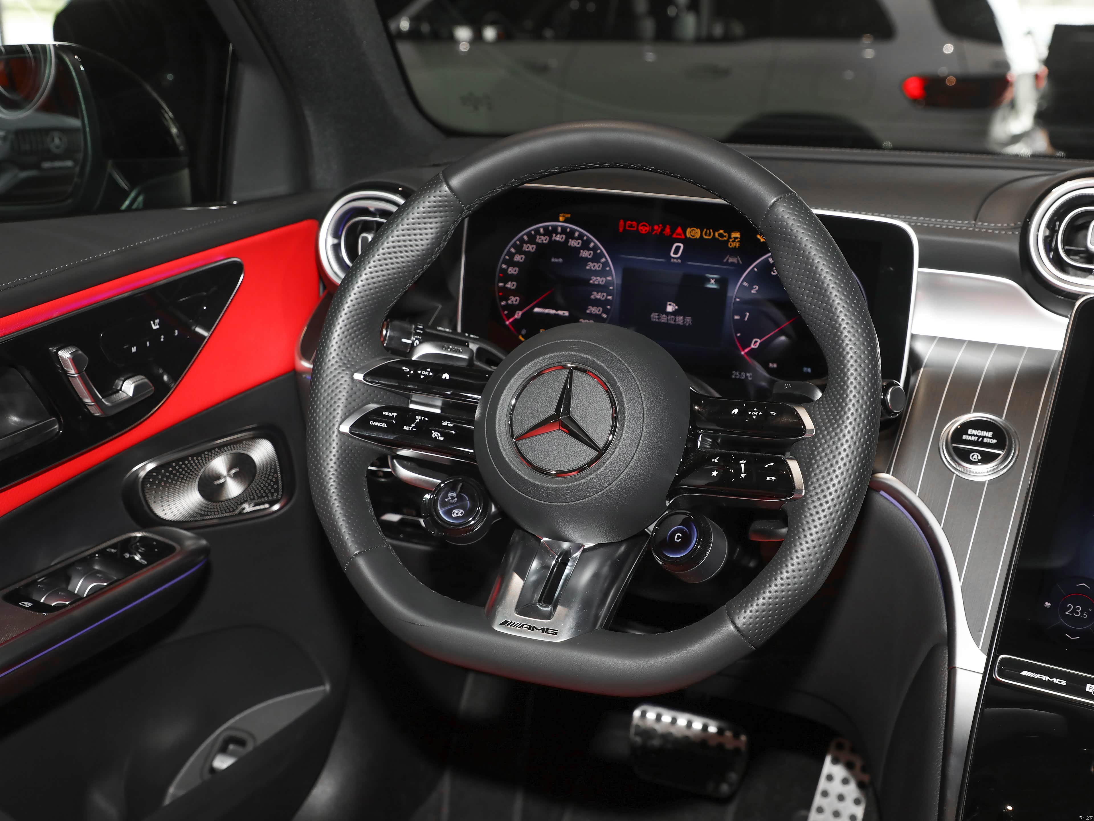Mercedes-Benz GLC, миниатюра 16