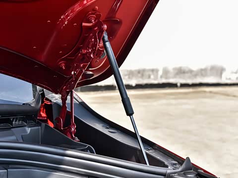 2026�� sDrive25i M�˶���װ