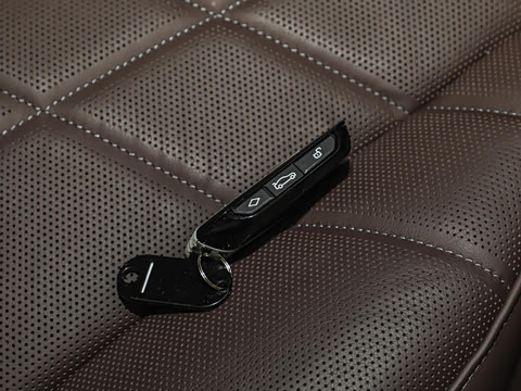 2026�� 740Li ������ ������װ