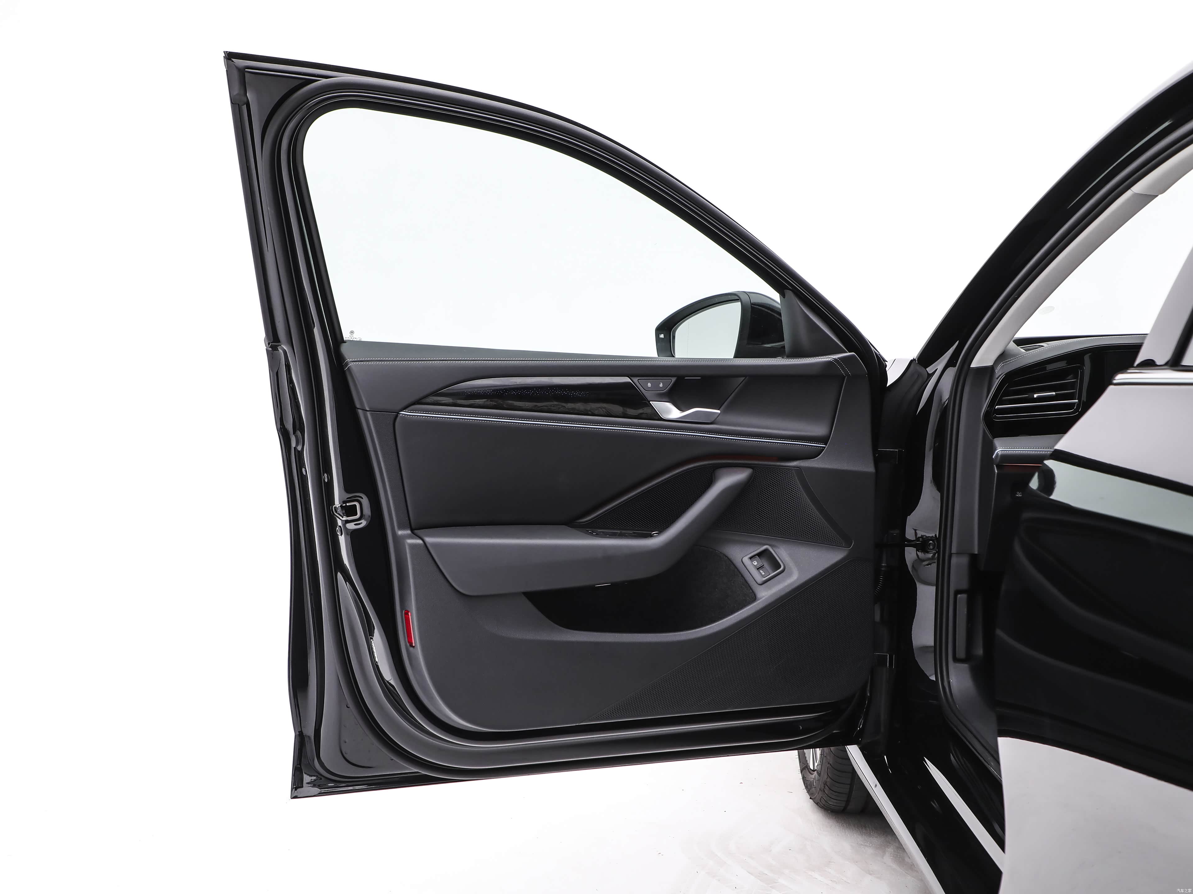 Volkswagen Magotan PHEV, миниатюра 23