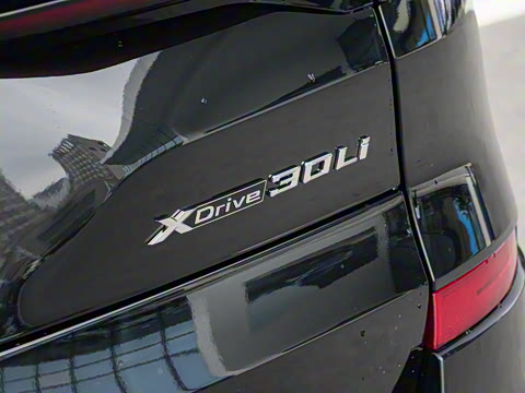 2025 xDrive 30Li M˶ҹװ