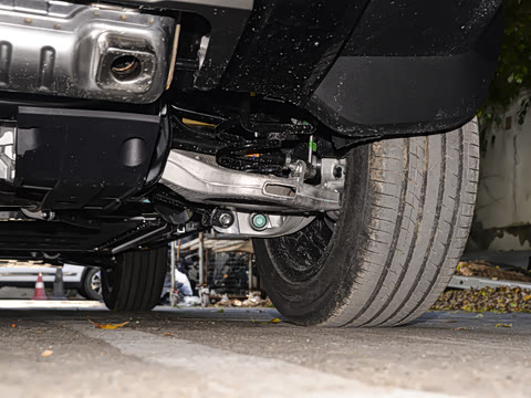 2025�� 215Զ�а�