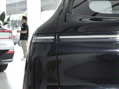 2025�� 625 ������ Max �Ƽ���