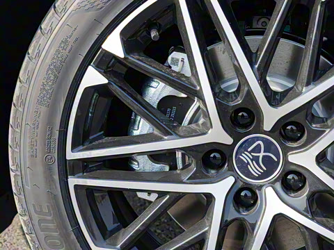 2025�� EV �Ǽݰ� 635KM�����״��콢��