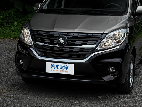2027�� 2.0L ������ 7��