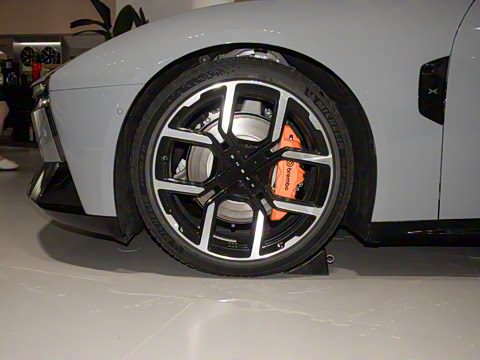 2025�� 702 ������ Ultra