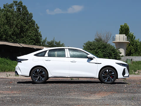 2027�� ������ 2.0T ��